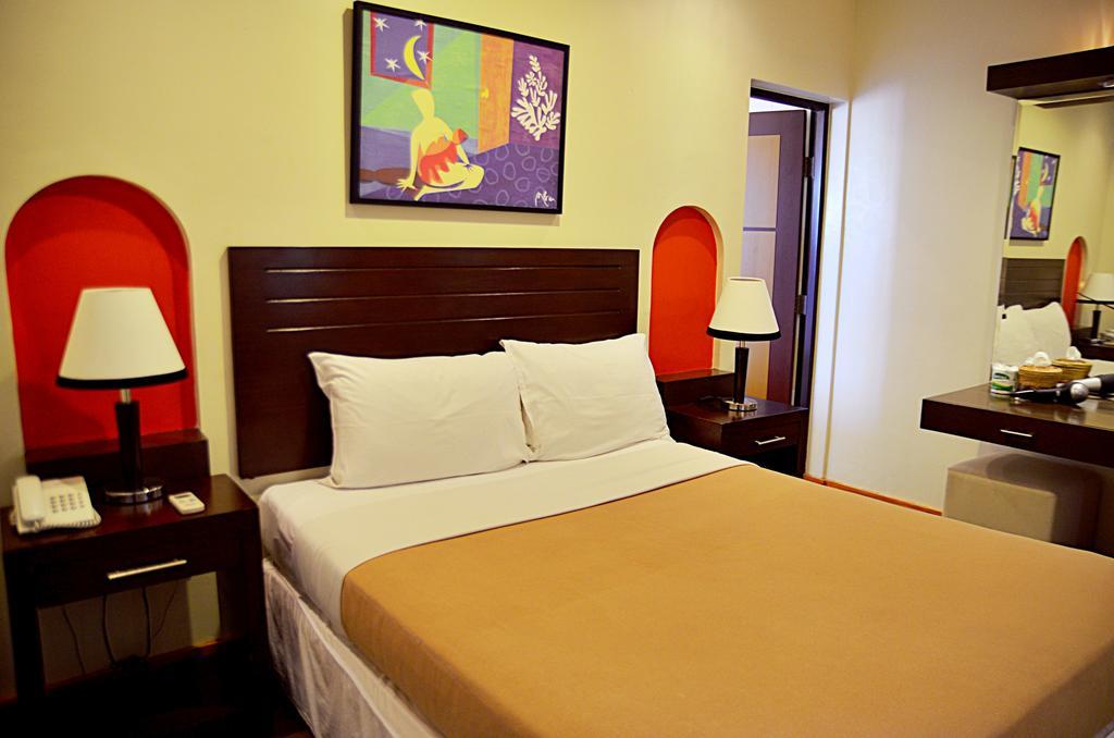 Thunderbird Resorts - Poro Point San Fernando City  Eksteriør billede