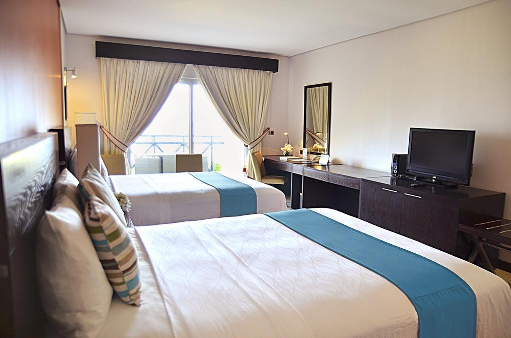 Thunderbird Resorts - Poro Point San Fernando City  Eksteriør billede
