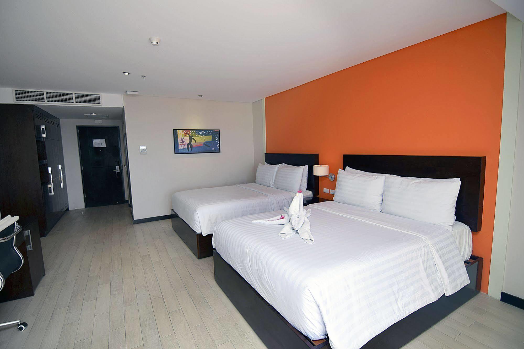 Thunderbird Resorts - Poro Point San Fernando City  Eksteriør billede