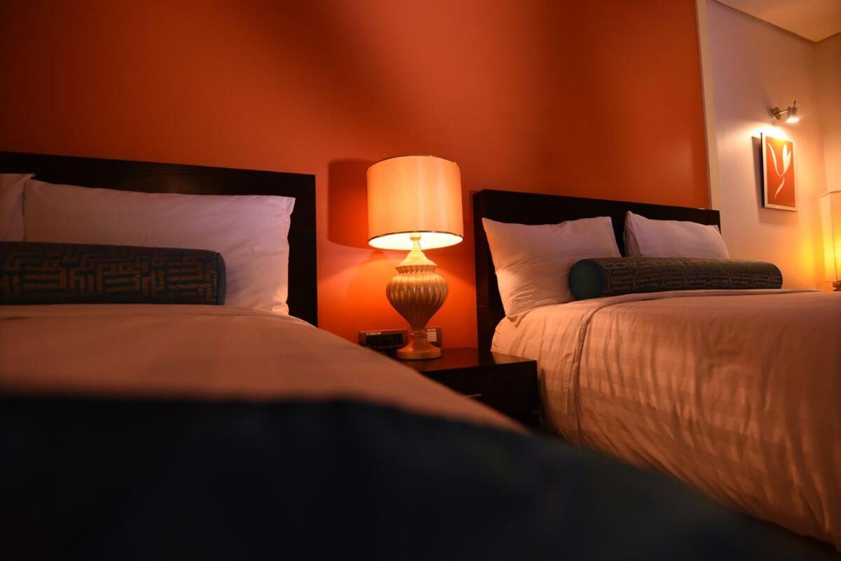 Thunderbird Resorts - Poro Point San Fernando City  Eksteriør billede